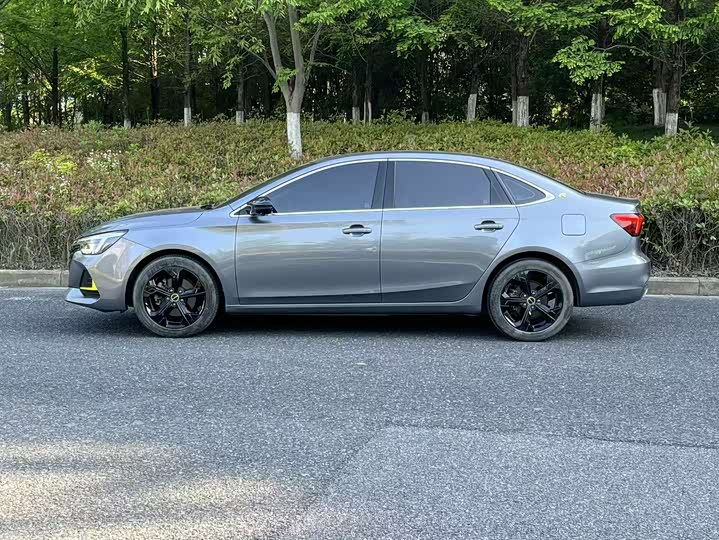 2020 Roewe i6 Max