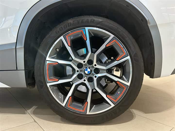 Фото 6 - BMW X2