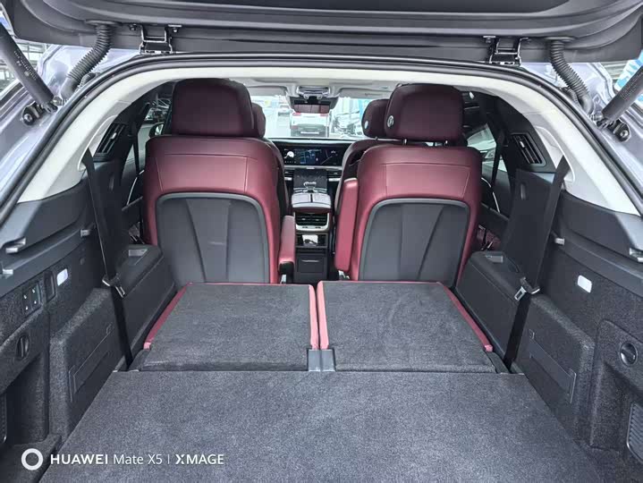 Hongqi E-HS9 2022 2022款 690km 旗享版 六座