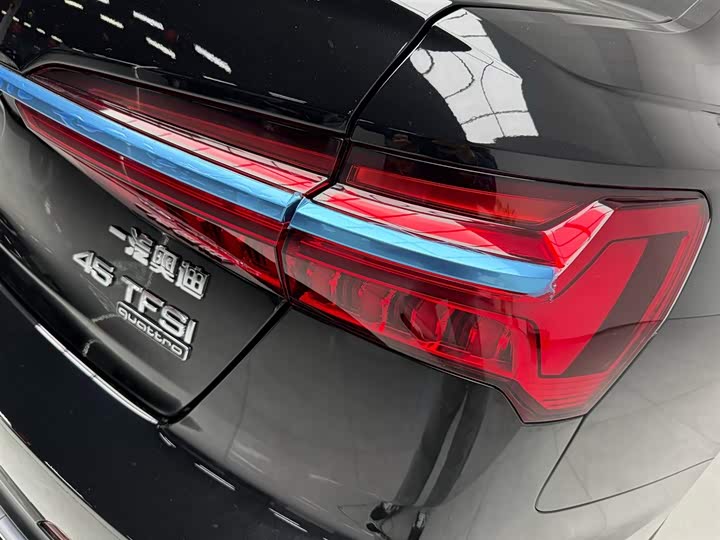 Audi A6L 2026 2026款 45 TFSI quattro 臻选动感型