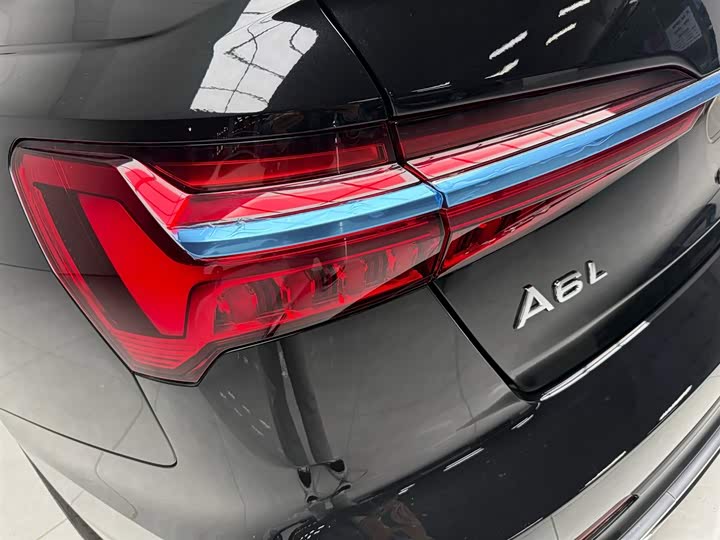 Audi A6L 2026 2026款 45 TFSI quattro 臻选动感型