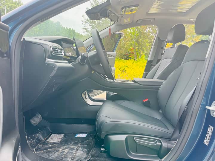 Geely Emgrand 2026 2026款 第5代 1.5T DCT尊贵型