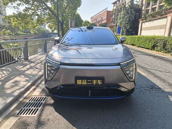 HiPhi Y 2023 2023款 560km 先锋版