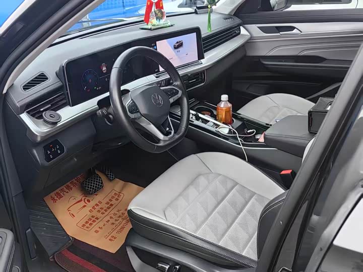 Volkswagen Tavendor 2023 2023款 330TSI 豪华巡逸版