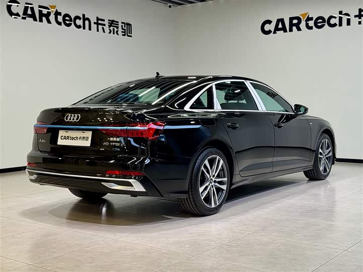Фото 4 - Audi A6L
