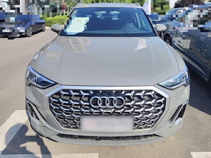 Фото 3 - Audi Q3