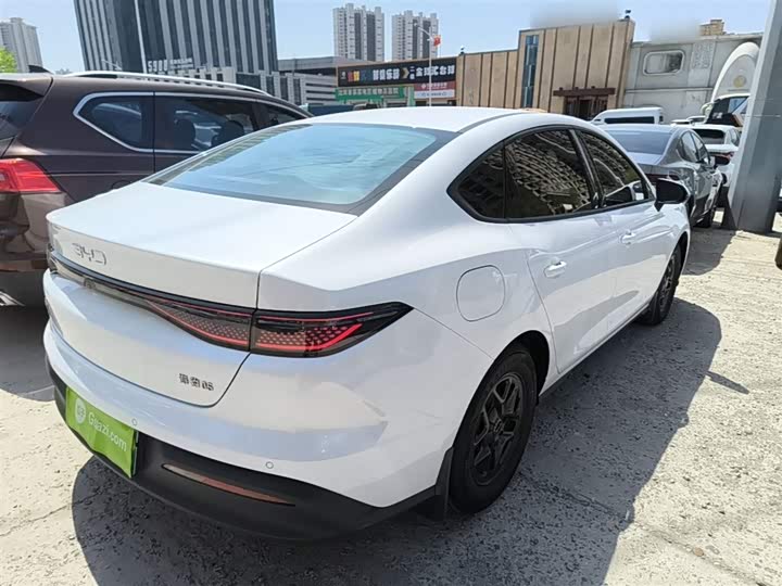BYD Seal 05 DM-i Hybrid 2025 2025款 DM-i 智驾版 55KM豪华型