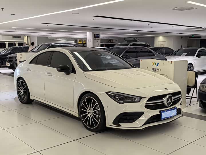Фото 3 - Mercedes-Benz CLA-Class AMG