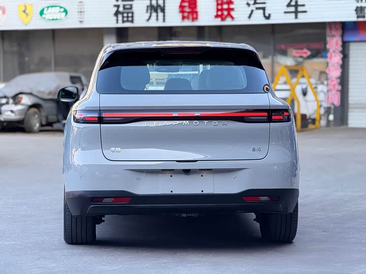 2025 Leapmotor B10