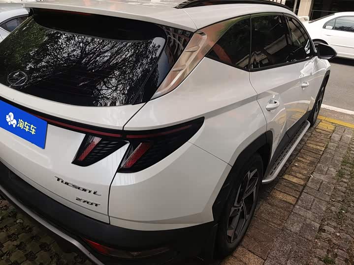 Hyundai Tucson L 2023 2023款 途胜L 1.5T 自动两驱LUX尊贵版