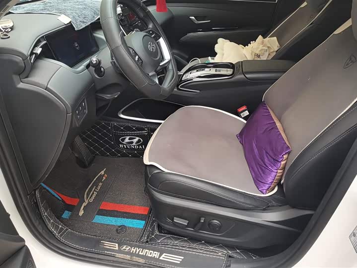 Hyundai Tucson L 2023 2023款 途胜L 1.5T 自动两驱LUX尊贵版