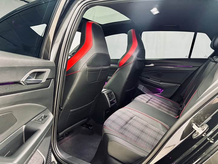 Volkswagen Golf GTI 2023 2023款 380TSI DSG GTI