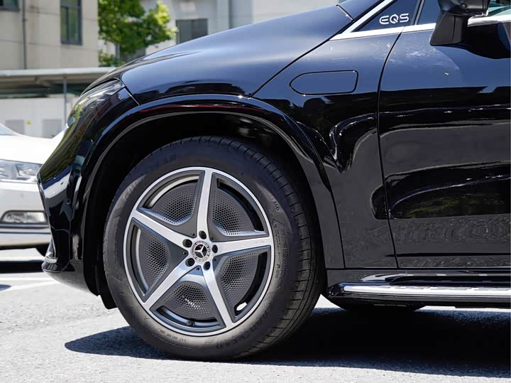 Фото 8 - Mercedes-Benz EQS SUV