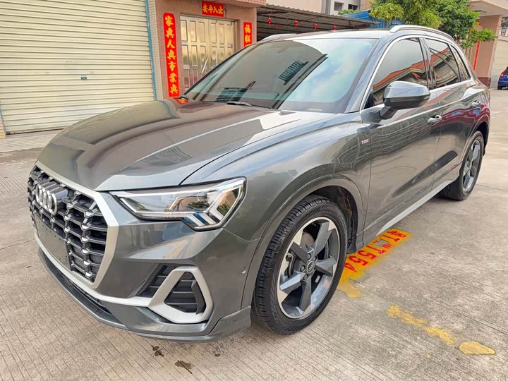 Фото 1 - Audi Q3