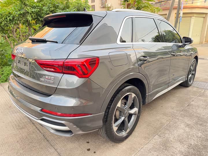 Фото 6 - Audi Q3