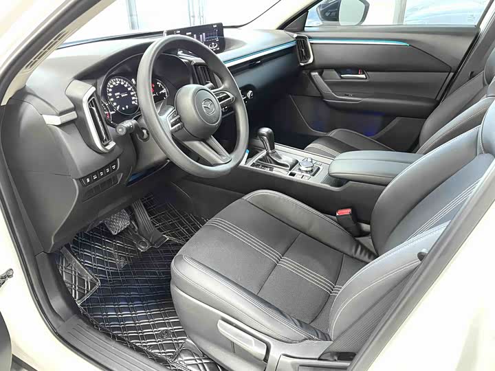 Zdjęcie 7 - Mazda CX-50