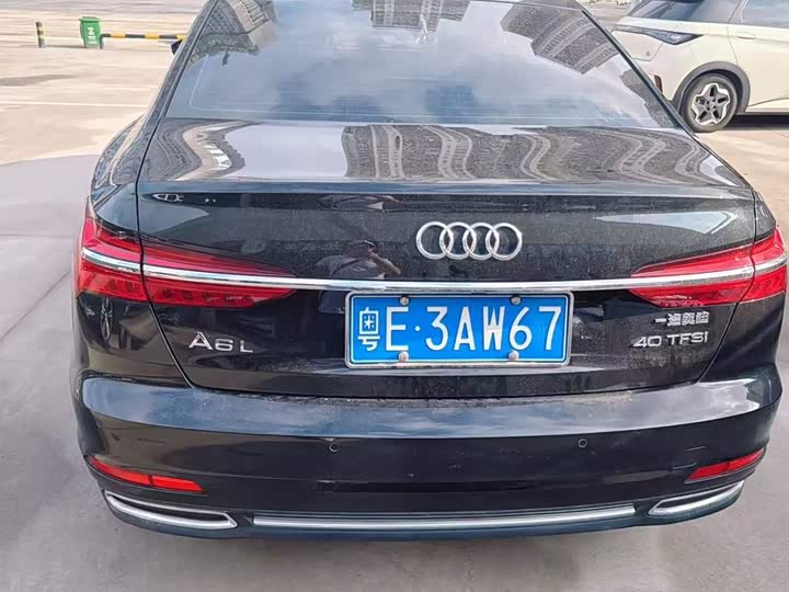 Photo 4 - Audi A6L