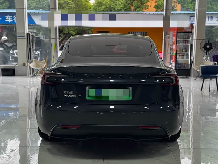 Tesla Model 3 2025 2025款 后轮驱动版