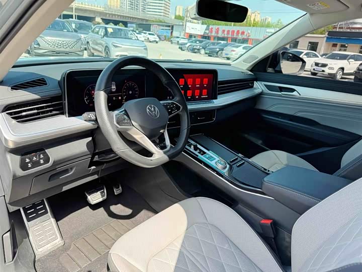 Volkswagen Tavendor 2023 2023款 380TSI 四驱R-Line首发版
