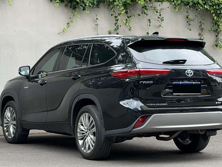 Toyota Highlander 2024 2024款 2.5L智能电混双擎四驱豪华版 7座