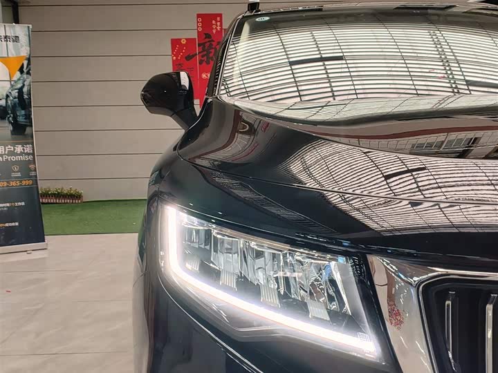Geely Okavango 2022 2022款 1.8TD DCT豪华型 7座