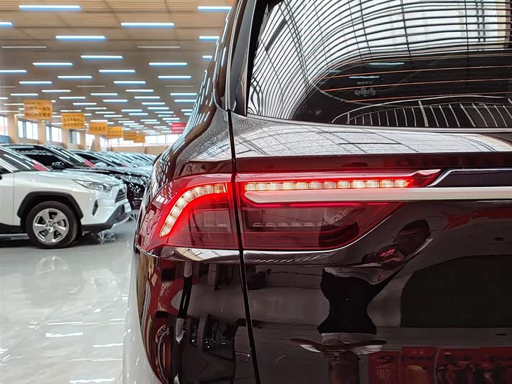Geely Okavango 2022 2022款 1.8TD DCT豪华型 7座