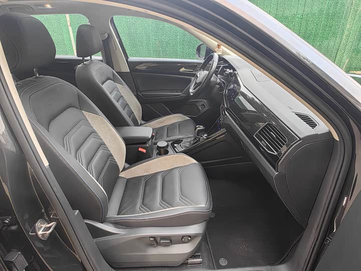 Фото 5 - Volkswagen Tayron GTE Hybrid