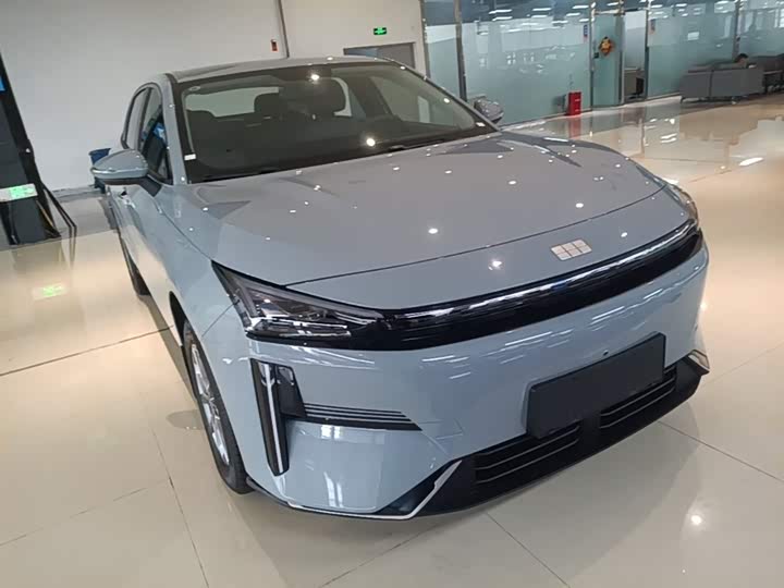 2025 Geely Galaxy L6