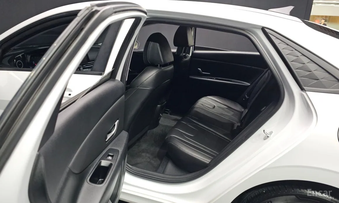 Hyundai Avante 2023 1.6 LPi (Rent car)