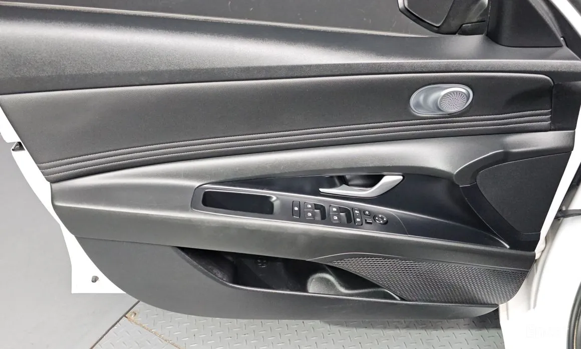 Hyundai Avante 2023 1.6 LPi (Rent car)