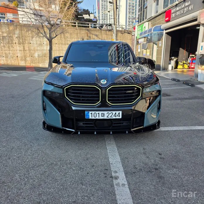 BMW XM 2023 4.4