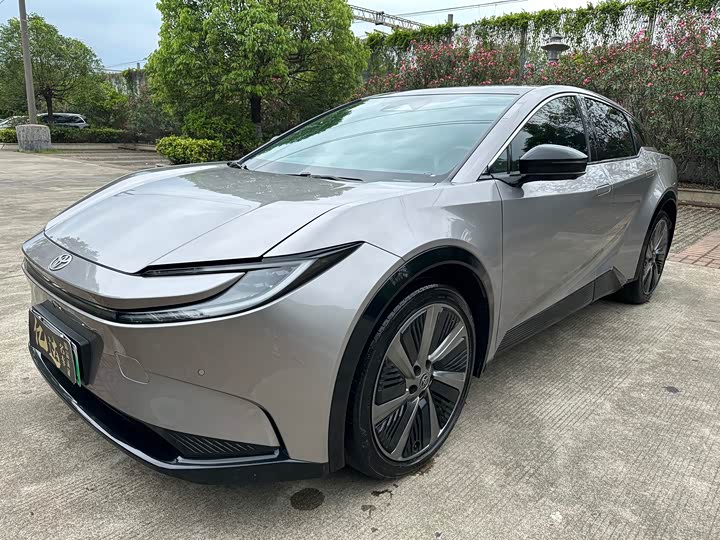 Toyota bZ5 2025 2025款 550 PRO
