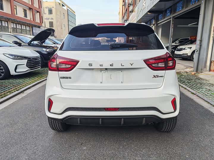Geely Vision X3 2021 2021款 PRO 1.5L CVT尊贵型