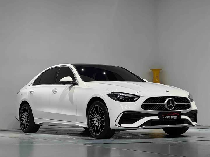 Фото 4 - Mercedes-Benz C-Class