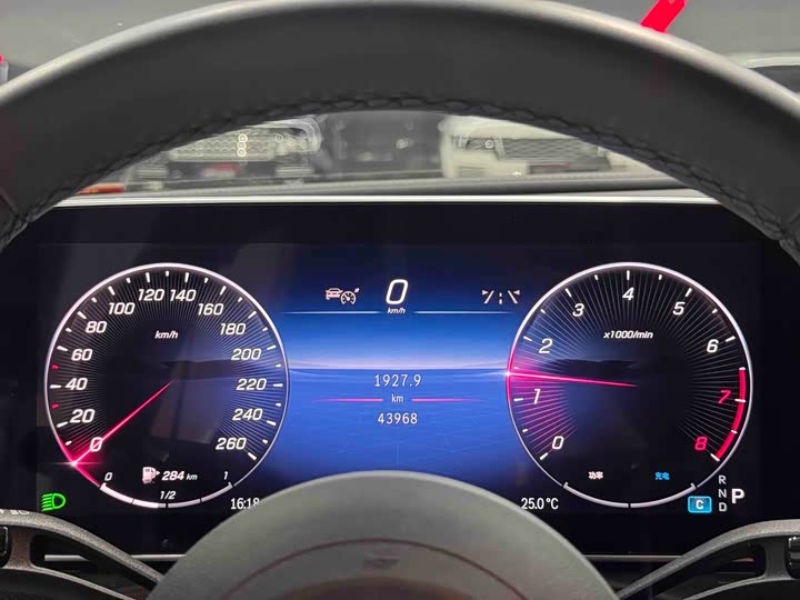 Фото 6 - Mercedes-Benz C-Class