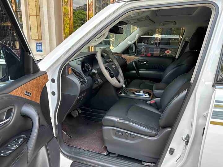 Zdjęcie 8 - Nissan Armada