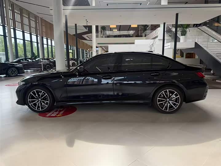 Фото 3 - BMW 3 Series