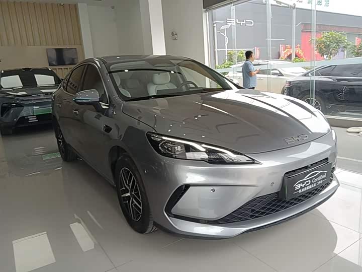 BYD Seal 05 DM-i Hybrid 2025 2025款 DM-i 智驾版 120KM旗舰型
