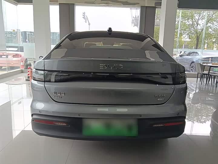 BYD Seal 05 DM-i Hybrid 2025 2025款 DM-i 智驾版 120KM旗舰型