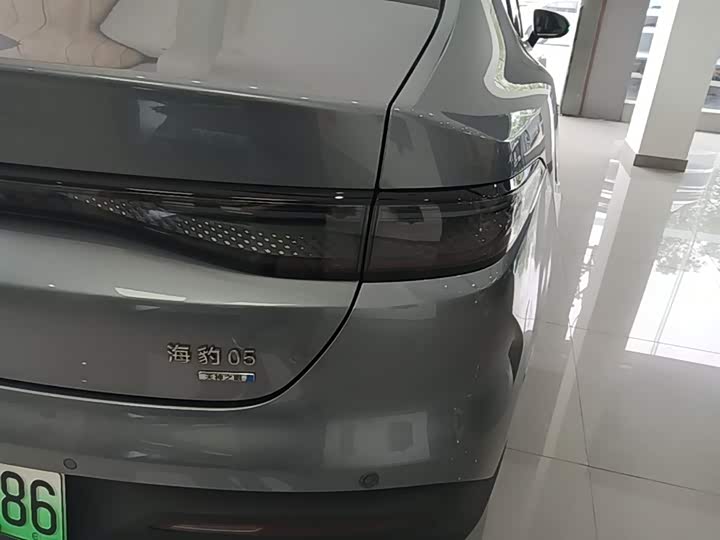 BYD Seal 05 DM-i Hybrid 2025 2025款 DM-i 智驾版 120KM旗舰型