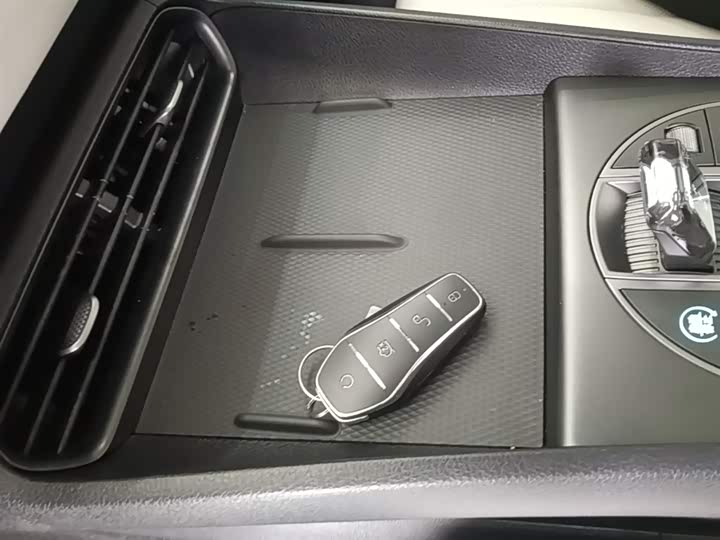 BYD Seal 05 DM-i Hybrid 2025 2025款 DM-i 智驾版 120KM旗舰型
