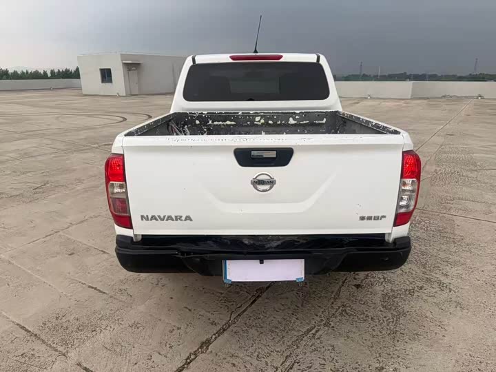 Фото 8 - Nissan Navara