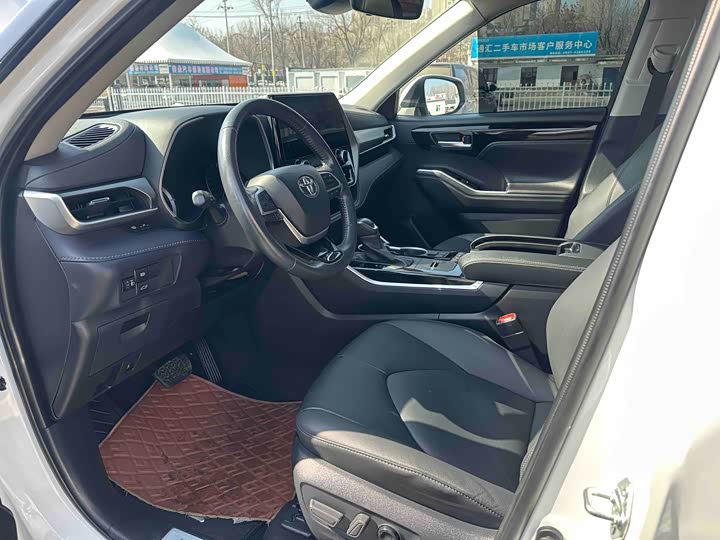 Toyota Highlander 2024 2024款 2.5L智能电混双擎两驱尊贵版 7座