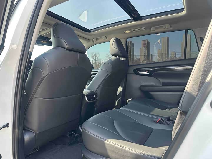 Toyota Highlander 2024 2024款 2.5L智能电混双擎两驱尊贵版 7座