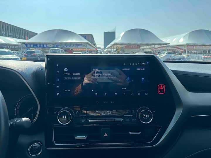 Toyota Highlander 2024 2024款 2.5L智能电混双擎两驱尊贵版 7座