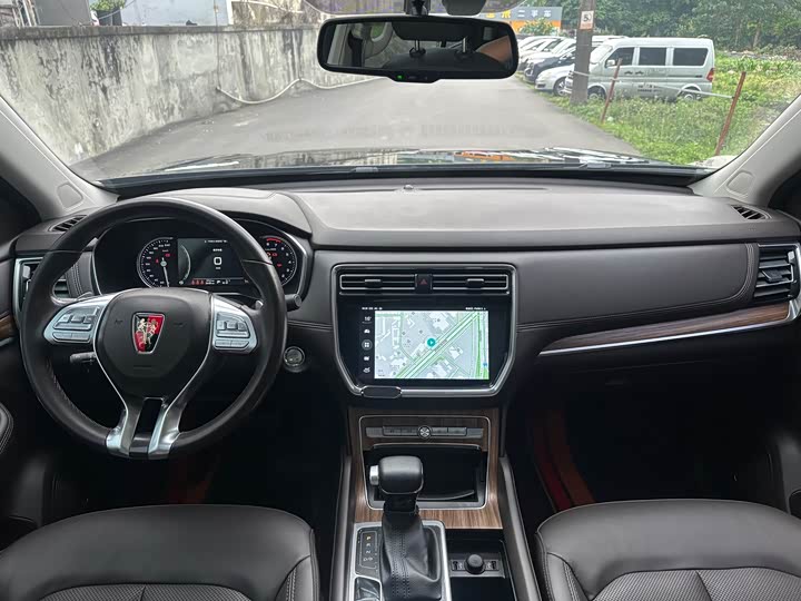 2019 Roewe RX8