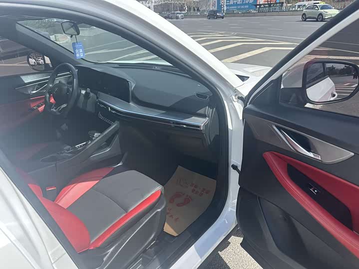 Changan CS35 Plus 2021 2021款 蓝鲸NE 1.4T DCT尊贵型