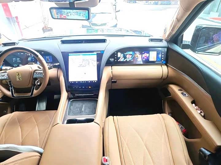 2026 BYD Yangwang U8 L