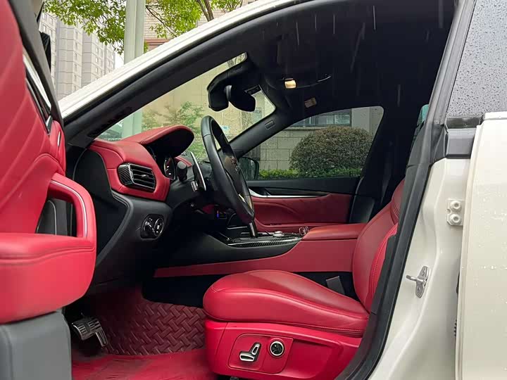Maserati Levante 2022 2022款 2.0T GT锋芒版