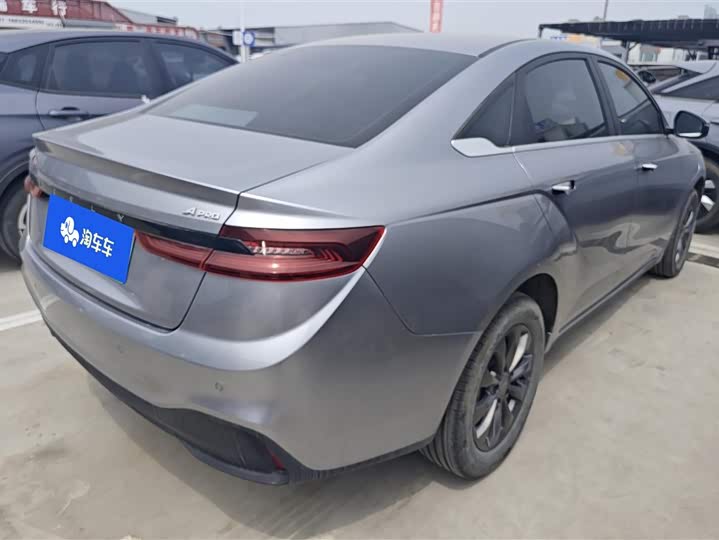 Фото 3 - Geely Geometry A